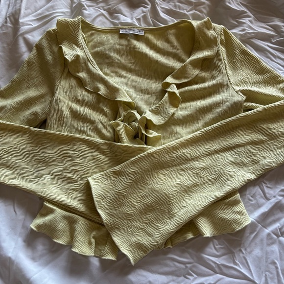 Light Yellow Ruffled Blouse - Picture 2 of 7